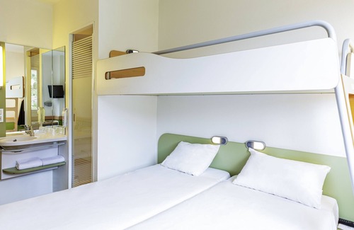 Pontarlier Hotel | Budget-Friendly ibis budget Pontarlier with Spa & Restaurant
