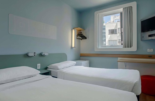 Zona Sul Hotel | Budget-Friendly Stay at ibis budget RJ Praia de Botafogo