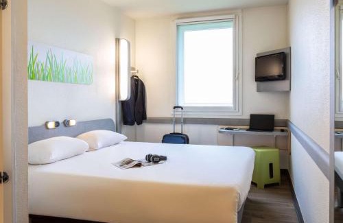 Roissy-en-France Hotel | Budget-Friendly ibis budget Roissy CDG with Great Amenities