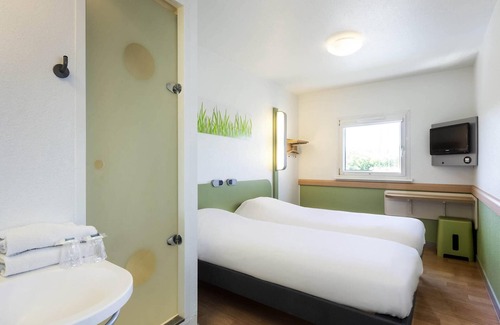 Selestat Hotel | Comfortable Ibis Budget Sélestat with Family-Friendly Amenities