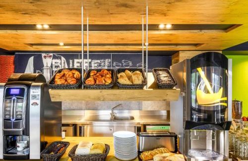 Saint-Etienne Hotel | Comfortable Ibis Budget Saint-Étienne Stade – Pet Friendly Stay