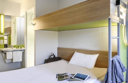 Himmelreich Hotel | Budget-Friendly Ibis Budget Salzburg Airport for Families