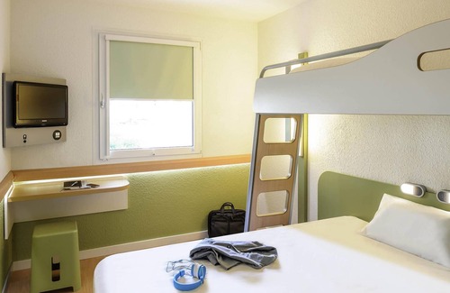 Himmelreich Hotel | Budget-Friendly Ibis Budget Salzburg Airport for Families