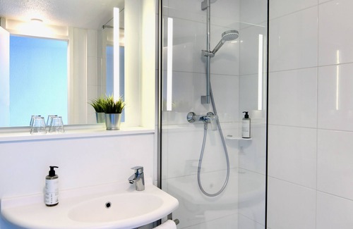 Ploeren Hotel | Budget-Friendly ibis budget Vannes Ploeren with Breakfast