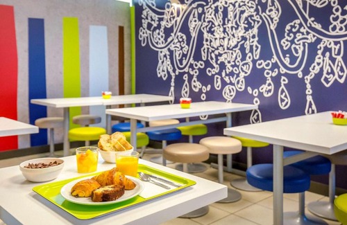 Centre Ville Hotel | Budget-Friendly ibis budget Vienne Sud: Pet & Child Friendly