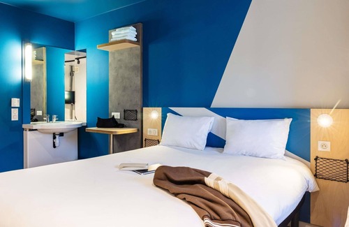Villemomble Hotel | Budget-Friendly ibis budget Villemomble with Spa & Breakfast