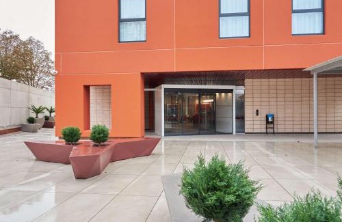 Sansomendi House | Budget-Friendly Stay at Ibis Budget Vitoria Gasteiz