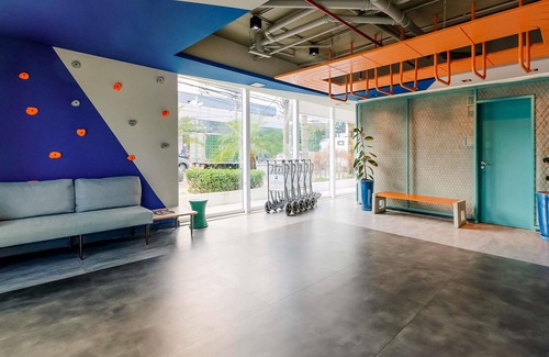 Santa Lucia Hotel | Budget-Friendly ibis budget Vitoria with Pool & Spa