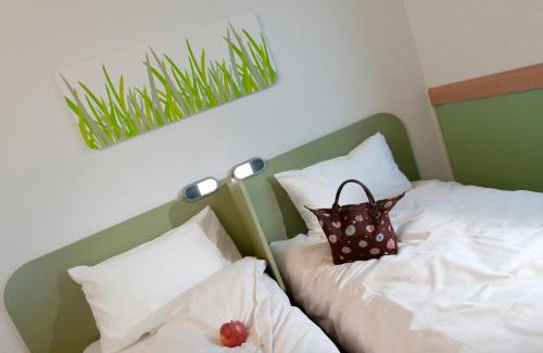 Erdberg Hotel | Budget-Friendly Ibis Wien Sankt Marx with Pet & Child Amenities