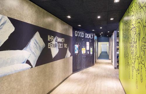 Glattbrugg Hotel | Pet-Friendly ibis budget Zurich Airport with Great Amenities