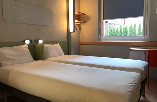 Glattbrugg Hotel | Budget Hotel Near Zurich Airport with Family-Friendly Amenities