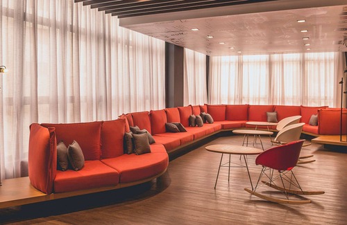 Centro Hotel | Welcoming Ibis Carlos Barbosa: Rated 8.8, Family-Friendly Amenities