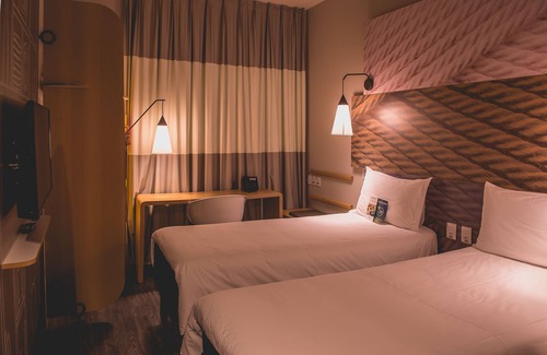 Centro Hotel | Welcoming Ibis Carlos Barbosa: Rated 8.8, Family-Friendly Amenities