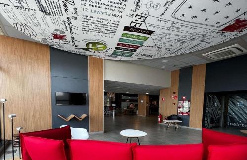 Catalao Hotel | Pet-Friendly ibis Catalao with Eco Amenities & Breakfast