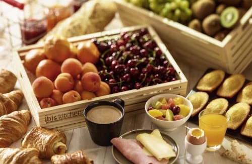 Chambery Hotel | Pet-Friendly Ibis Chambery with Oceanfront Views