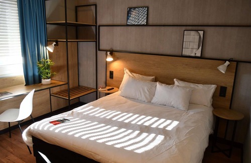 Chateauroux Hotel | Convenient ibis Chateauroux: Family-Friendly and Spa Access