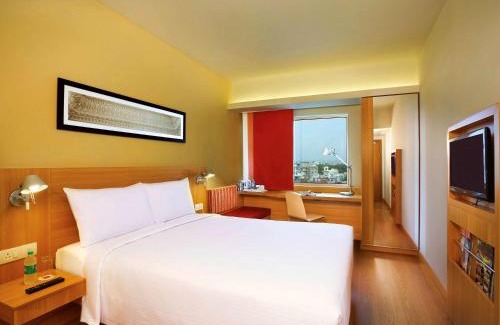 Navalur Hotel | Cozy ibis Chennai Sipcot with Family-Friendly Amenities