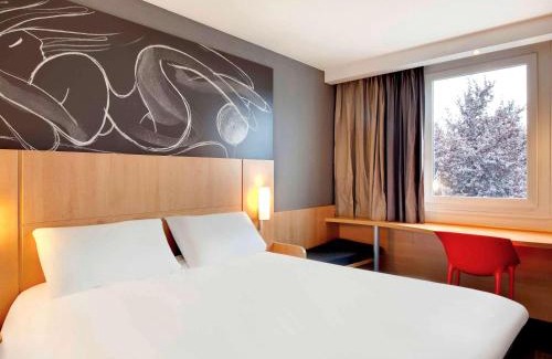 Riom Hotel | Pet-Friendly ibis Clermont Ferrand Nord Riom with Breakfast