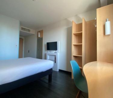 Riom Hotel | Pet-Friendly ibis Clermont Ferrand Nord Riom with Breakfast