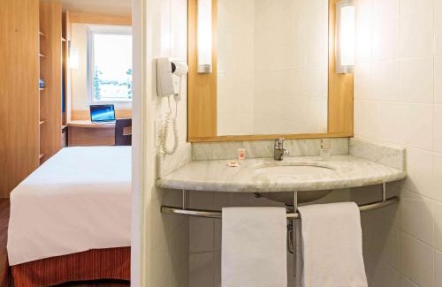 Aguas Belas Hotel | Cozy ibis Curitiba Aeroporto: Pet-Friendly & Family Ready