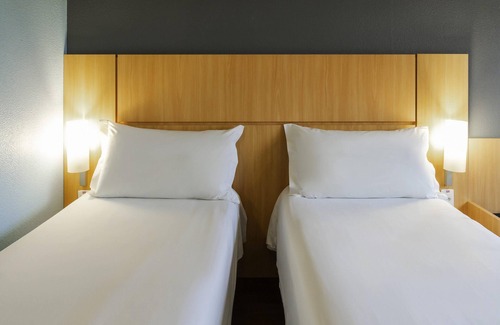 Aguas Belas Hotel | Discover ibis Curitiba Aeroporto: Top-Rated Stay with Spa
