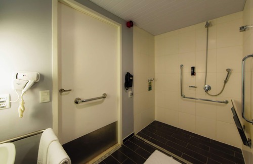 Guaratingueta Hotel | Discover Ibis Guaratinguetá with Spa and Breakfast Included