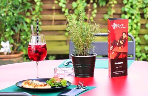 Regensburg Hotel | Comfortable ibis Hotel Regensburg City: Pet Friendly & More
