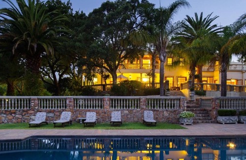 Constantia Apartment | Top-Rated Ibis House - Guesthouse with Complimentary Breakfast