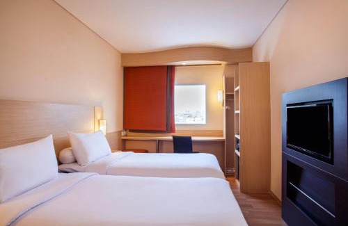 Gambir Hotel | Budget-Friendly Comfort at Ibis Jakarta Harmoni Hotel