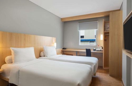 Central Jakarta Hotel | Budget-Friendly Ibis Jakarta Senen with Family Amenities