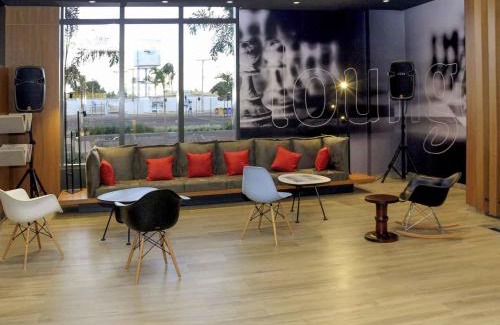 Bairro Epaminondas II Hotel | Discover ibis Jatai: Pet-Friendly and Family-Oriented Stay