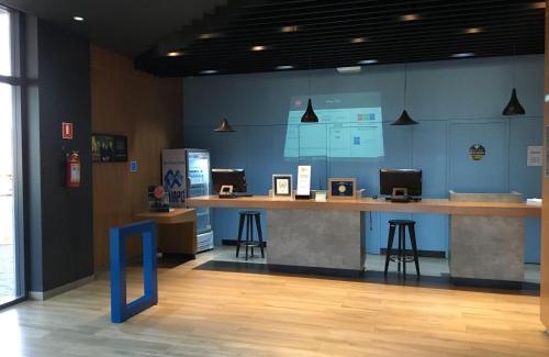 Bairro Epaminondas II Hotel | Discover ibis Jatai: Pet-Friendly and Family-Oriented Stay