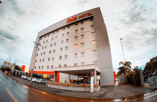 Bairro Epaminondas II Hotel | Discover ibis Jatai: Pet-Friendly and Family-Oriented Stay
