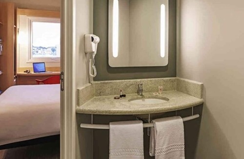 Bairro Epaminondas II Hotel | Budget-Friendly ibis Jatai with Breakfast & Family Amenities