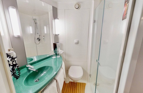 Gremberghoven Hotel | Comfortable Ibis Köln Airport with Breakfast & Restaurant