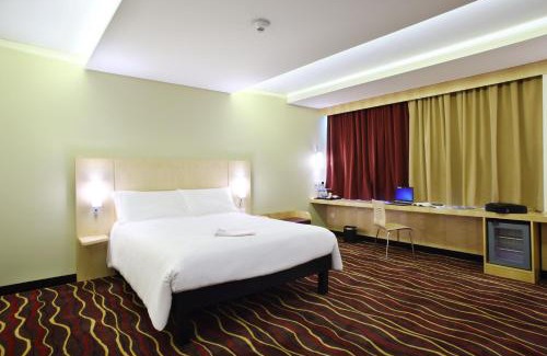 Salmiya Hotel | Comfortable ibis Kuwait Salmiya with Family-Friendly Amenities