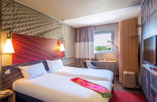 Harfleur Hotel | Pet-Friendly Ibis Le Havre Sud Harfleur with Breakfast