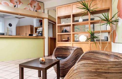 Taucha Hotel | Budget-Friendly ibis Leipzig Nord-Ost: Pet Friendly Stay