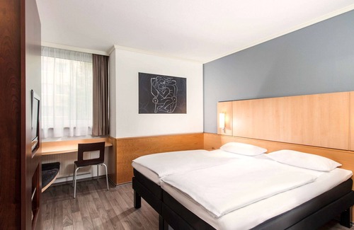 Taucha Hotel | Convenient Stay at ibis Leipzig Nord Ost with Breakfast