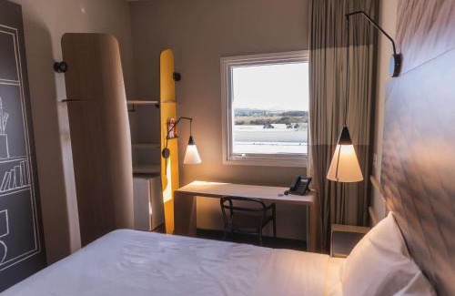 Lorena Hotel | Discover Ibis Lorena: Pet-Friendly & Accessible Stays