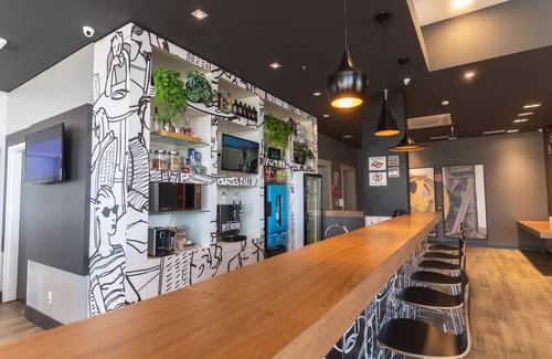 Lorena Hotel | Discover Ibis Lorena - Circuito da Fé with Great Amenities