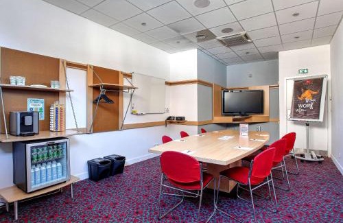 Saint-Charles Hotel | Convenient Stay at ibis Marseille Centre Gare Saint Charles