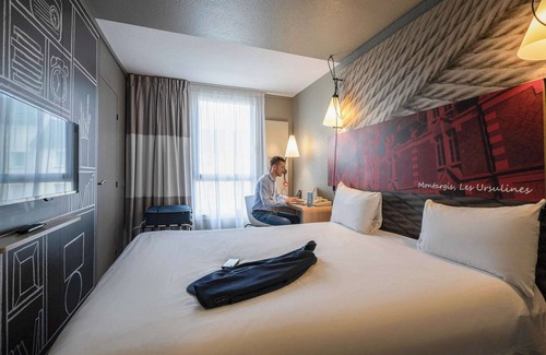Montargis Hotel | Relax at ibis Montargis: Family-Friendly with Great Amenities
