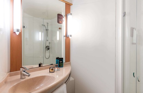 Montbeliard Hotel | Relaxing Stay at ibis Montbeliard with Spa & Dining Options