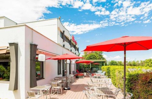 Sausheim Hotel | Comfortable ibis Mulhouse Ile Napoleon with Key Amenities