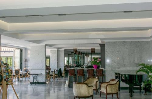 Perigueux Hotel | Pet-Friendly ibis Périgueux Centre with Breakfast Included