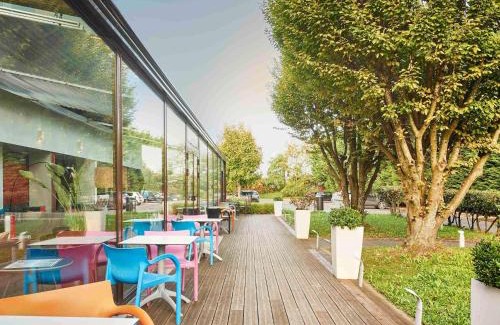 Emerainville Hotel | Pet-Friendly Retreat at ibis Paris Marne la Vallee