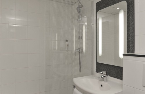 Saint-Lambert Hotel | Comfortable ibis Paris Vaugirard with Spa & Breakfast Included