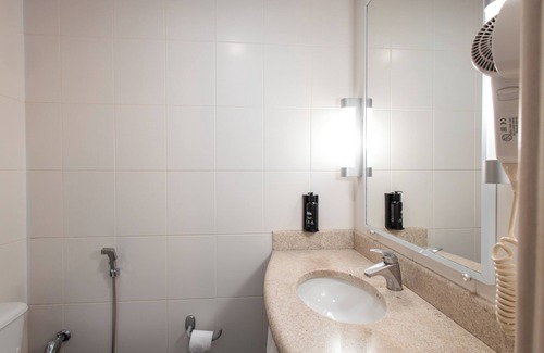 Presidente Prudente Hotel | Eco-Friendly Stay at ibis Presidente Prudente with Spa & More