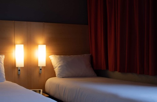 Mellac Hotel | Eco-Friendly Stay at ibis Quimperle with Spa & Breakfast